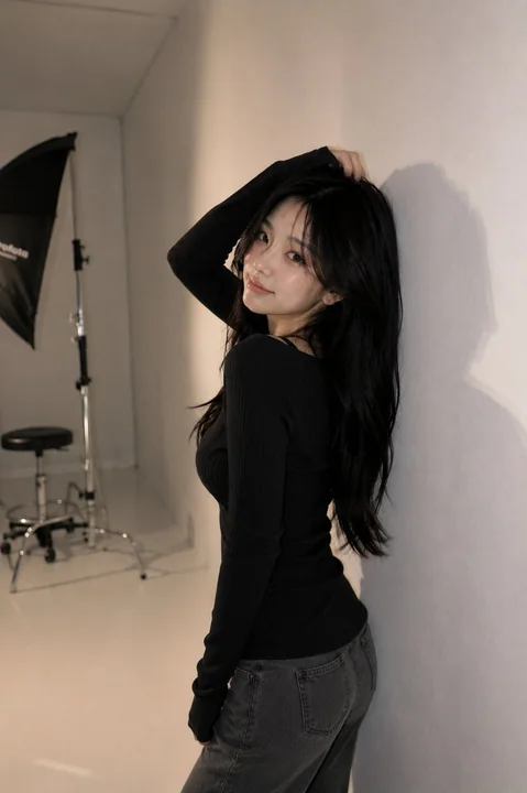 Minimalist Korean-style fashion model studio photoshoot