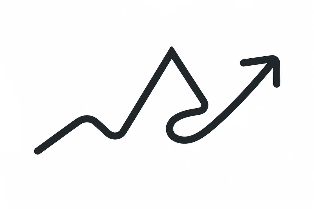 逐野户外品牌极简山脉矢量标志