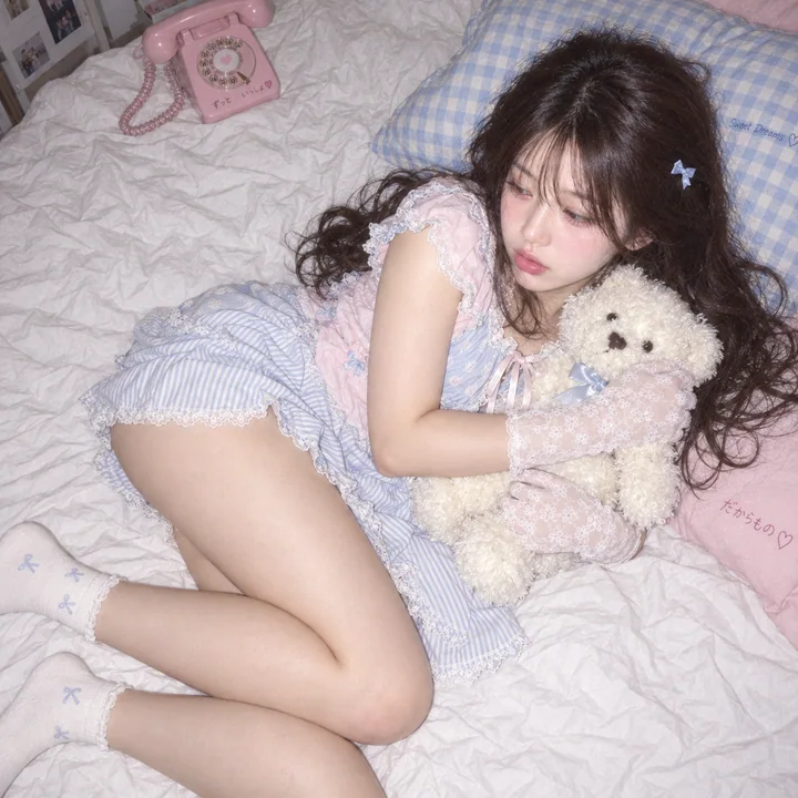 Soft CCD vintage girl snapshot in a bedroom late at night