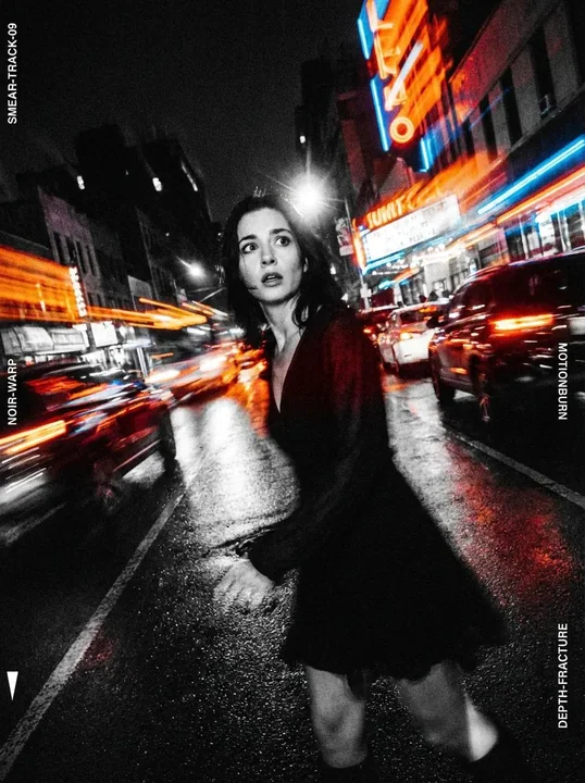 Shutter speed exposure with trailing effect at night
