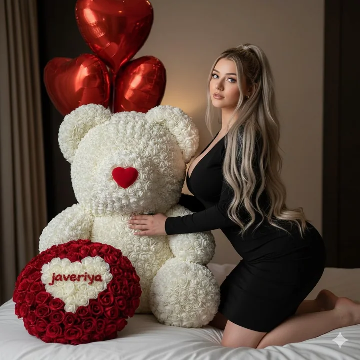 La magnifique Latina dans un rêve luxueux de roses